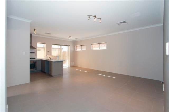 Unit 6 - 18 Flynn Street, CANNING VALE WA 6155, Canning Vale - Thumbnail 6