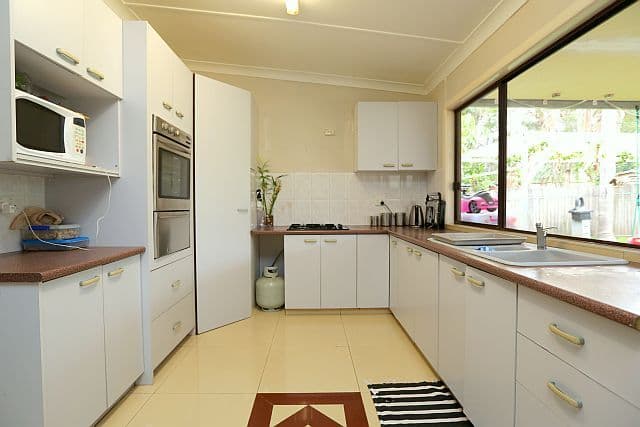 29 Sixth Avenue, CONDELL PARK NSW 2200, Condell Park - Thumbnail 4