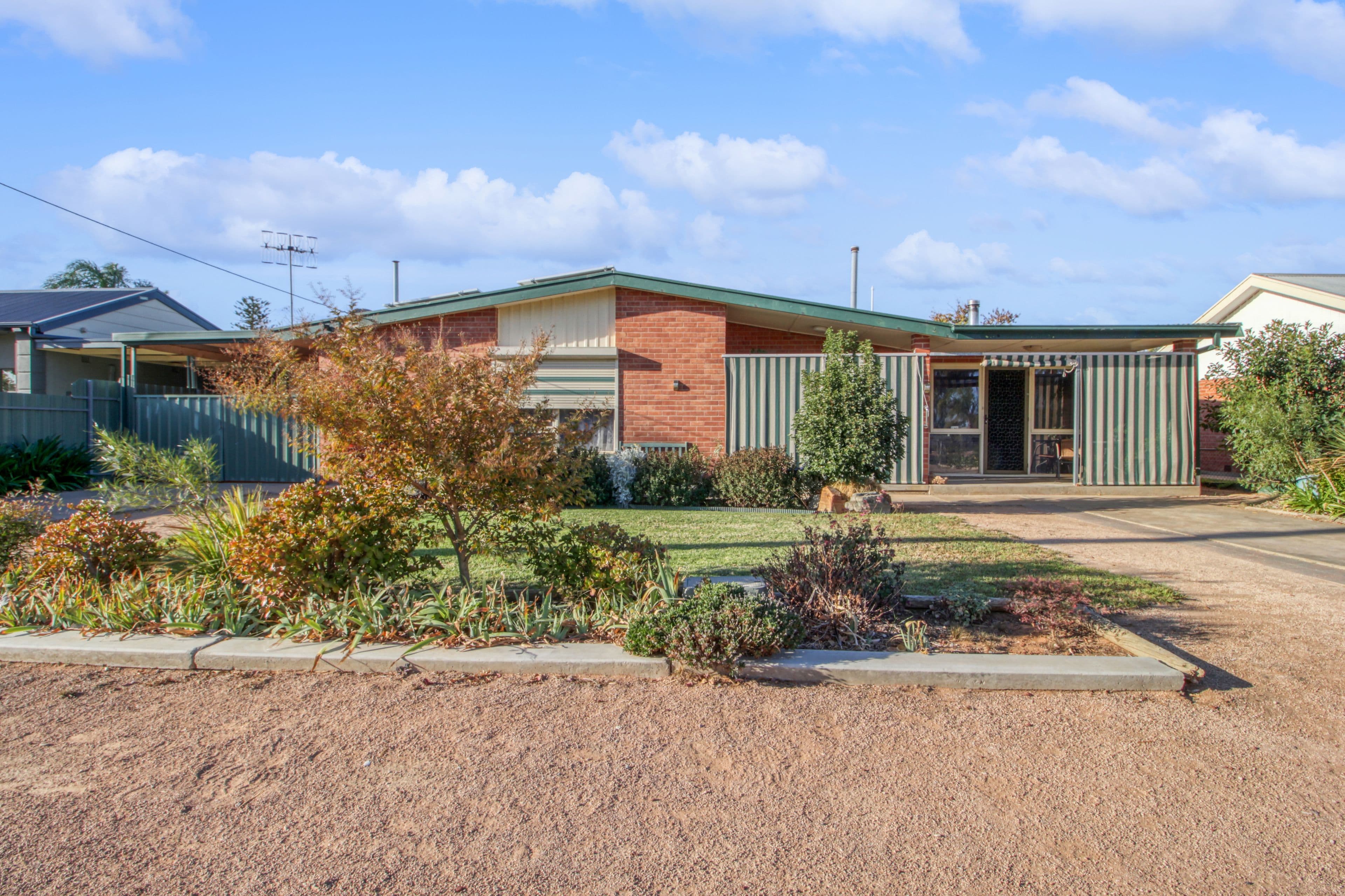 14 Myall Street, Renmark SA 5341, Renmark - Thumbnail 2