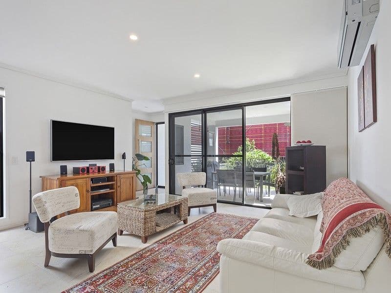 10 Parnell Boulevard, Robina QLD 4226, Robina - Thumbnail 2