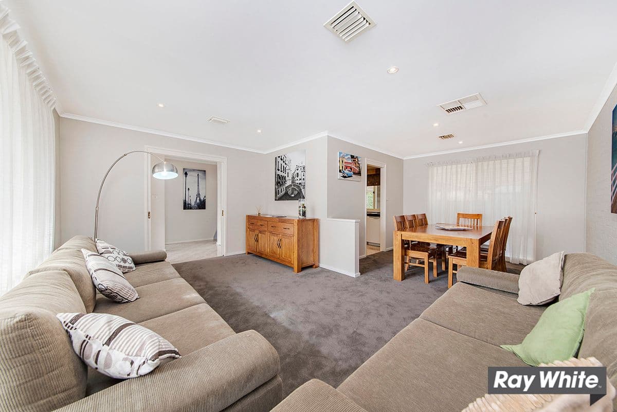 2 Dooland Court, Nicholls ACT 2913, Nicholls - Thumbnail 2