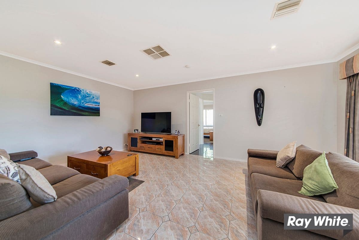 2 Dooland Court, Nicholls ACT 2913, Nicholls - Thumbnail 6