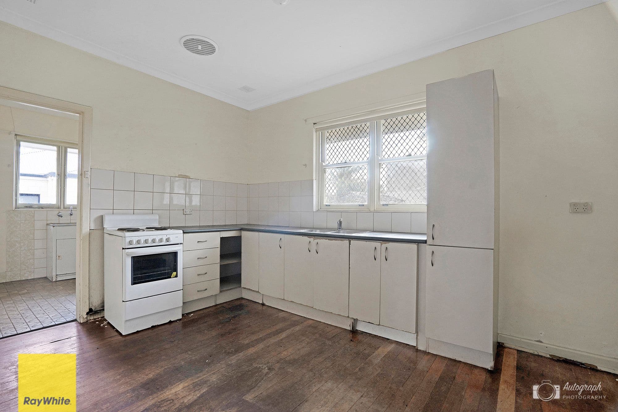 51 Walderton Avenue, Balga WA 6061, Balga - Thumbnail 4