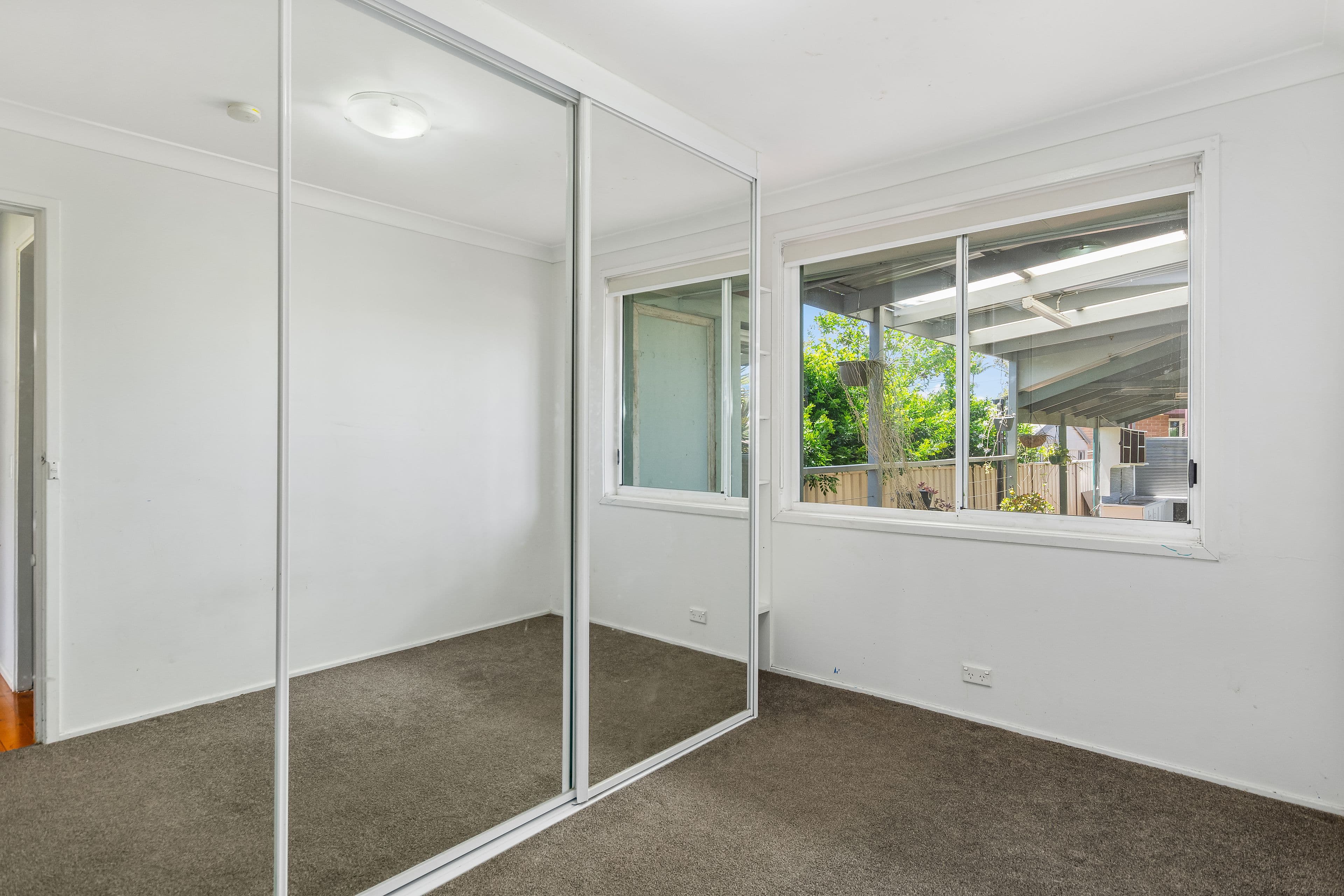31 Polock Crescent, Albion Park - Thumbnail 5