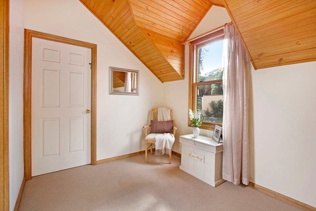 37 Rain Ridge Road, KURRAJONG HEIGHTS NSW 2758, Kurrajong Heights - Thumbnail 6