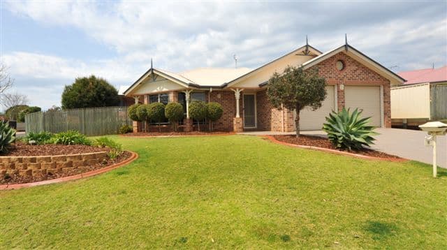 11 Dahlia Court, MIDDLE RIDGE QLD 4350, Middle Ridge - Image 1