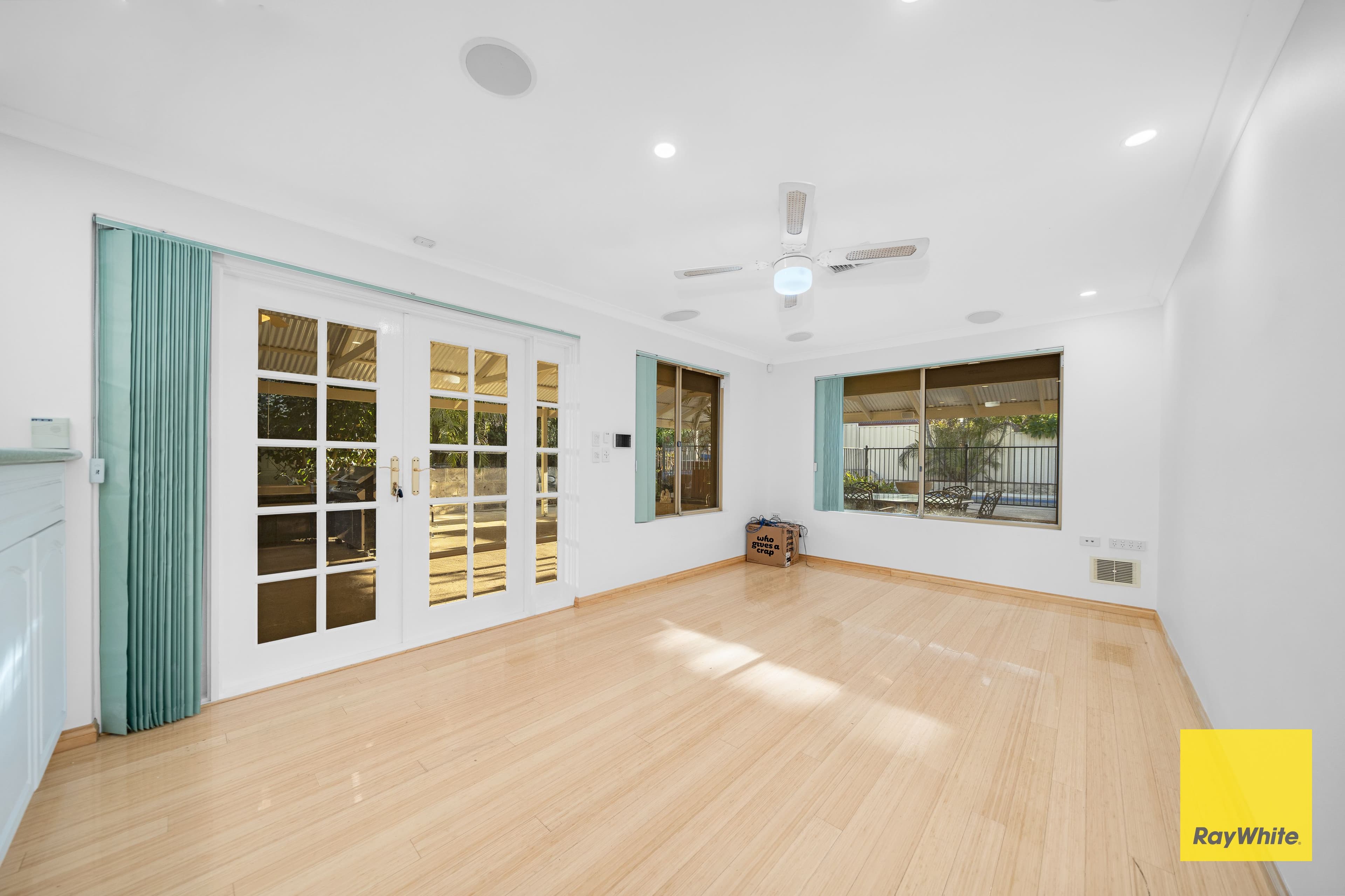 22 Lambourne Retreat, Mirrabooka WA 6061, Mirrabooka - Thumbnail 5