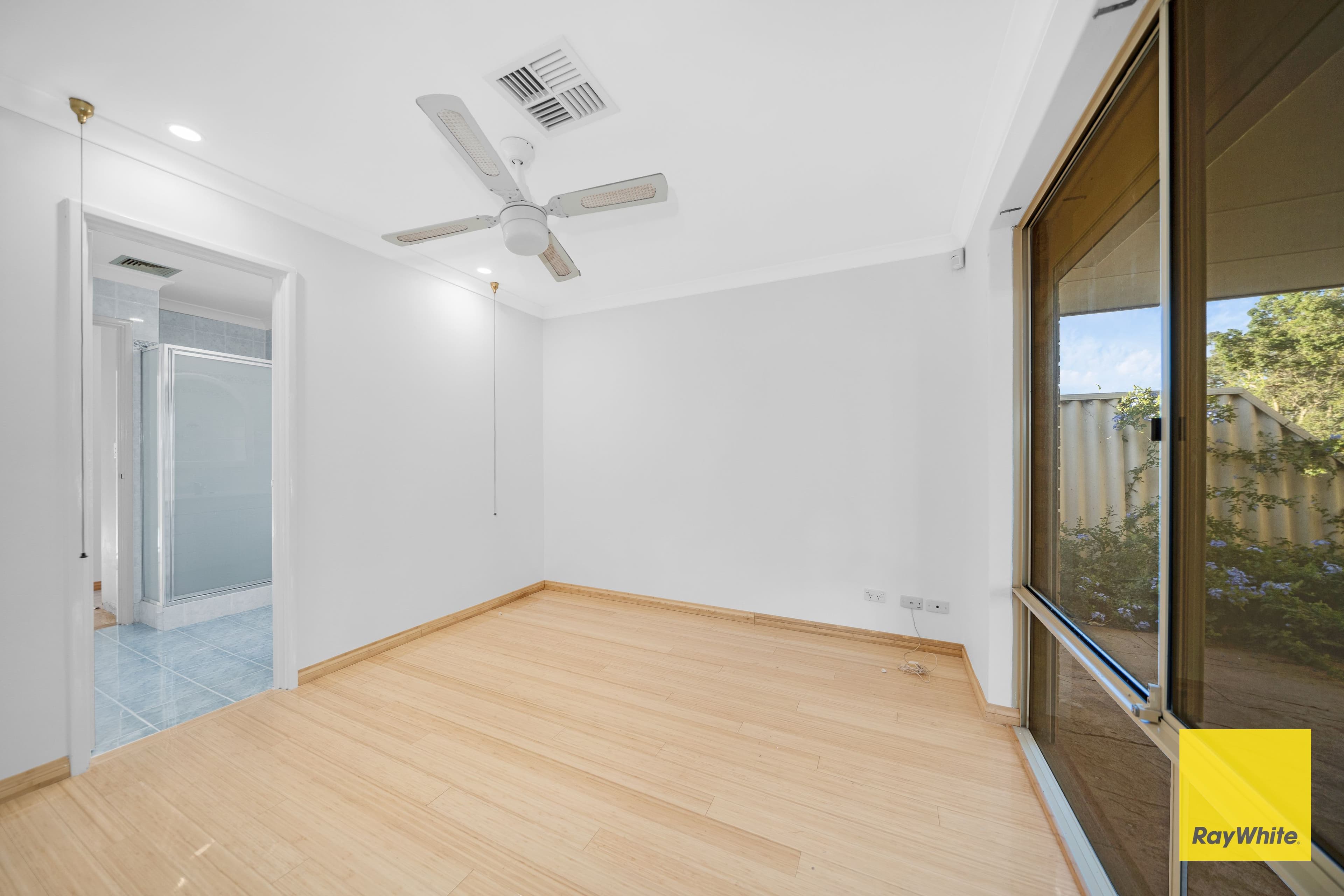 22 Lambourne Retreat, Mirrabooka WA 6061, Mirrabooka - Thumbnail 7