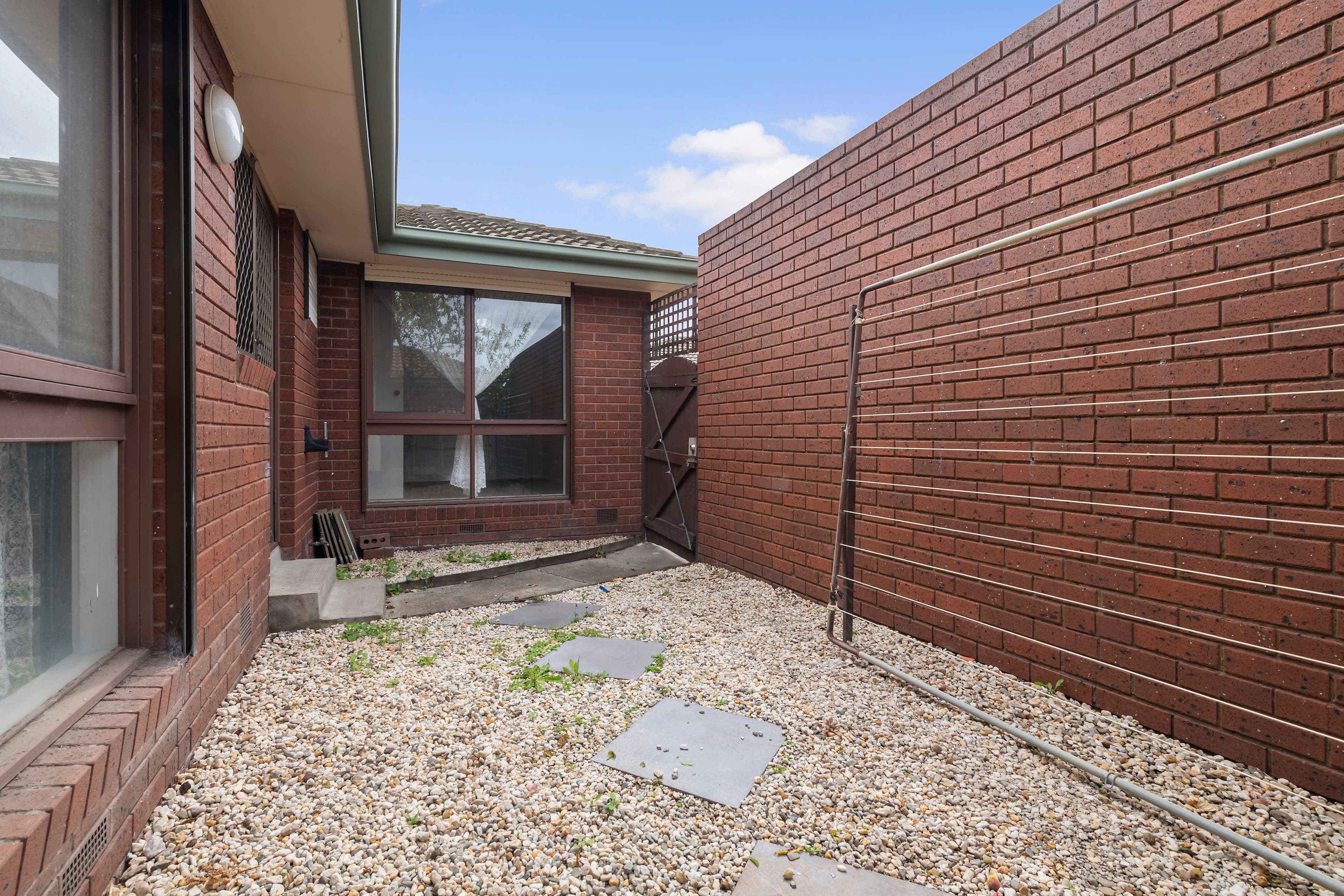 8 Symon Crescent, Thomastown VIC 3074, Thomastown - Thumbnail 8