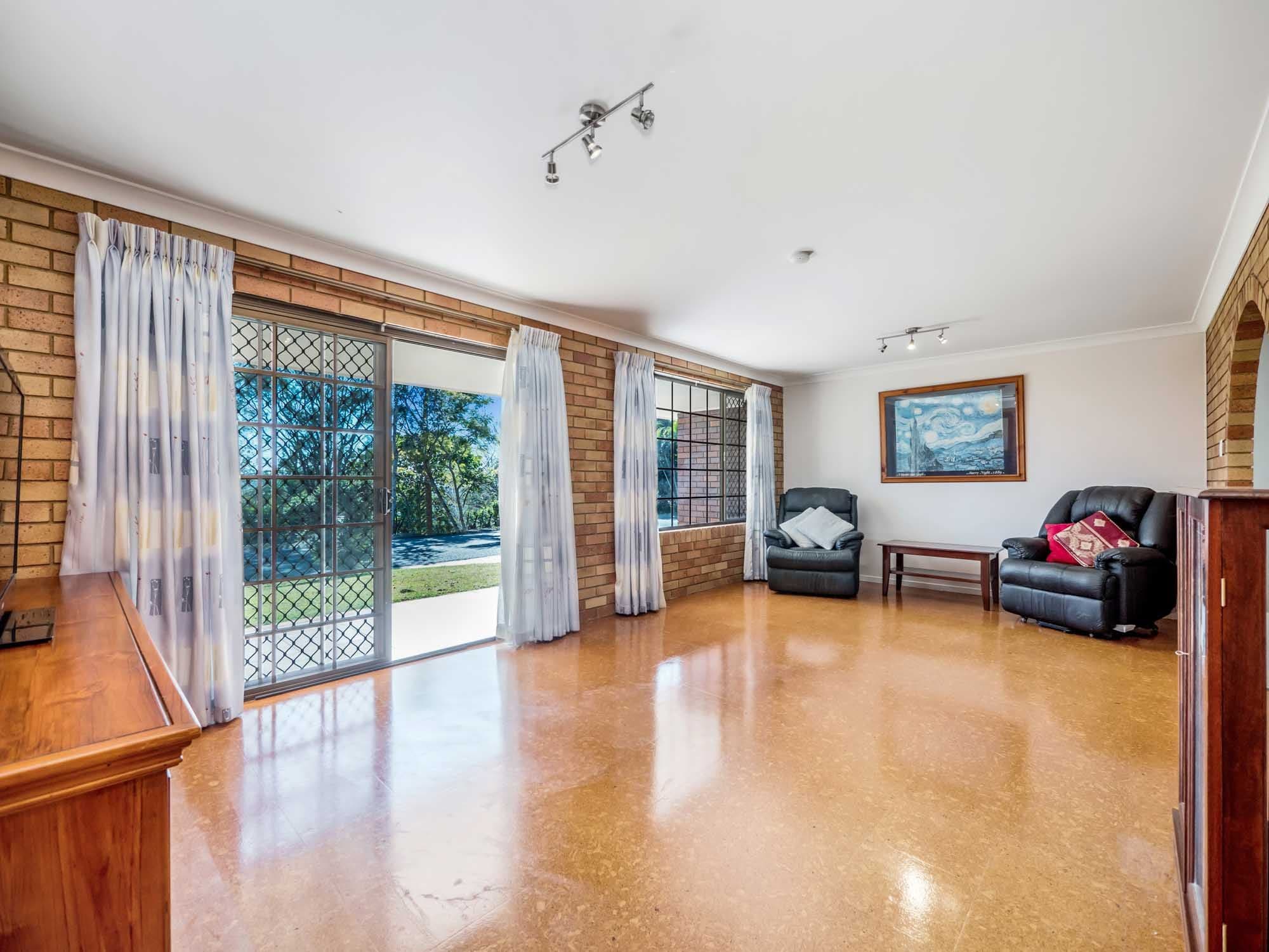 24 Hillcrest Avenue, Goonellabah - Thumbnail 3