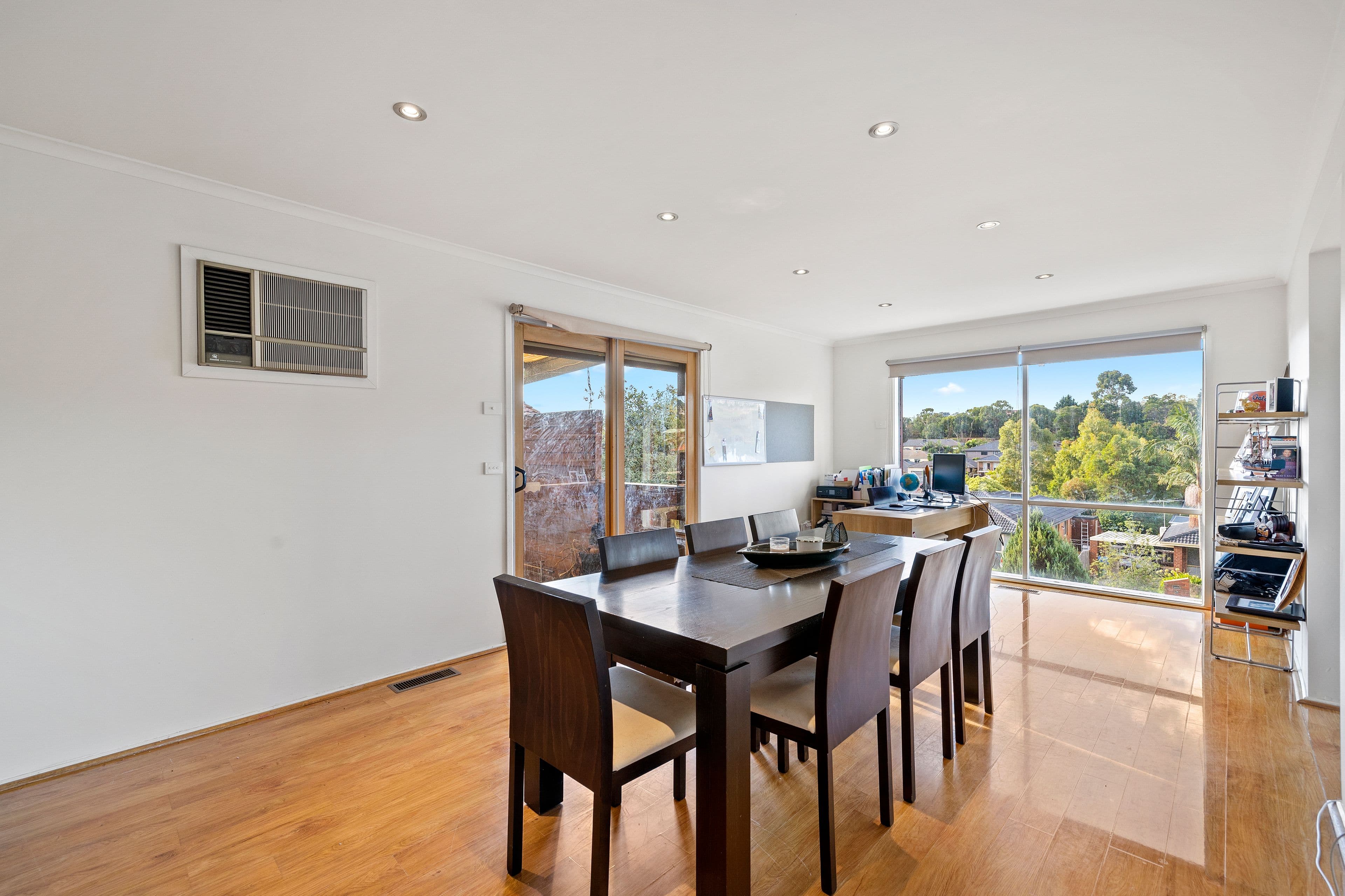 1 Lawrence Drive, Berwick VIC 3806, Berwick - Thumbnail 4