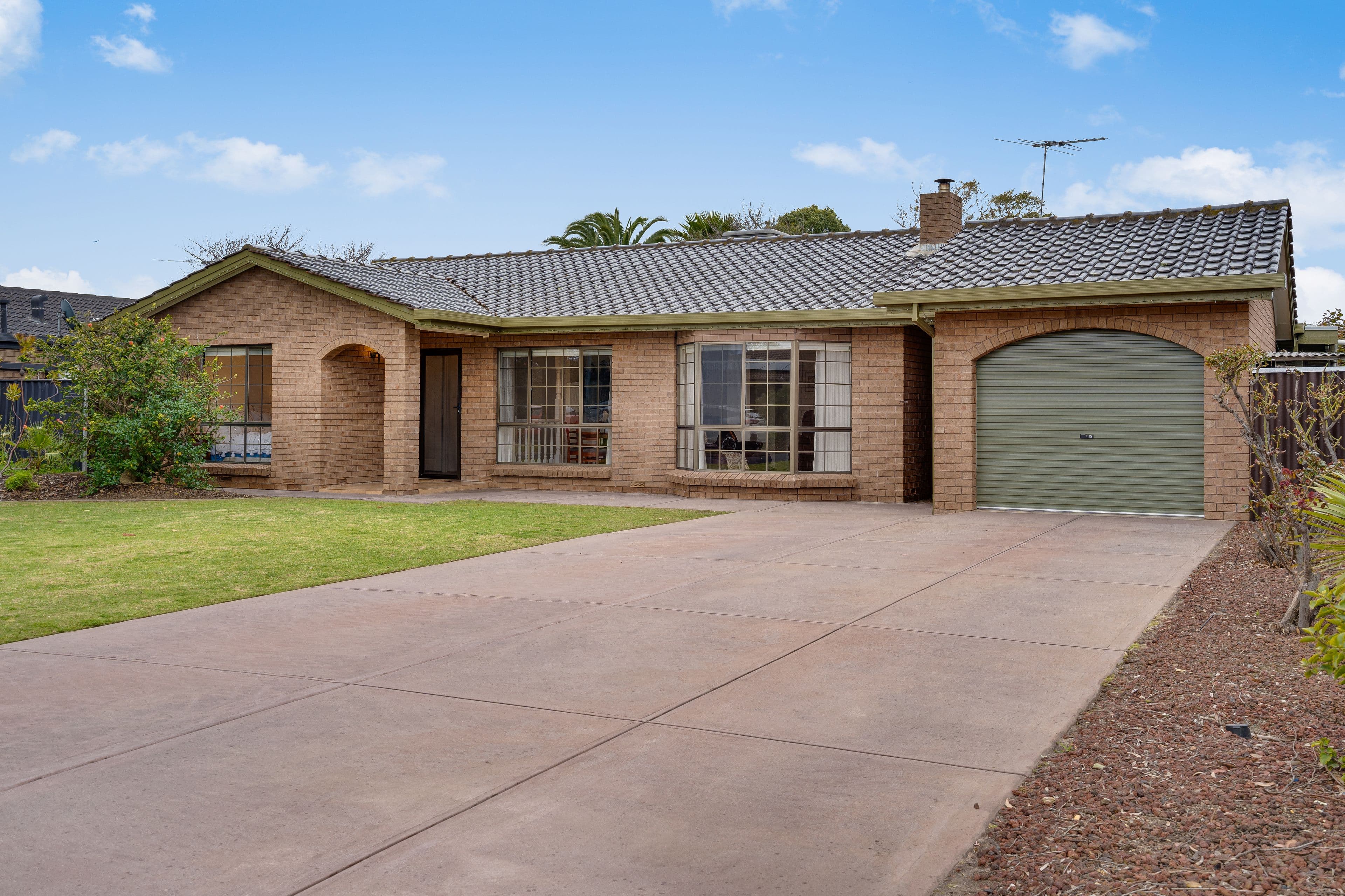 2 Chusan Court, North Haven SA 5018, North Haven - Thumbnail 2