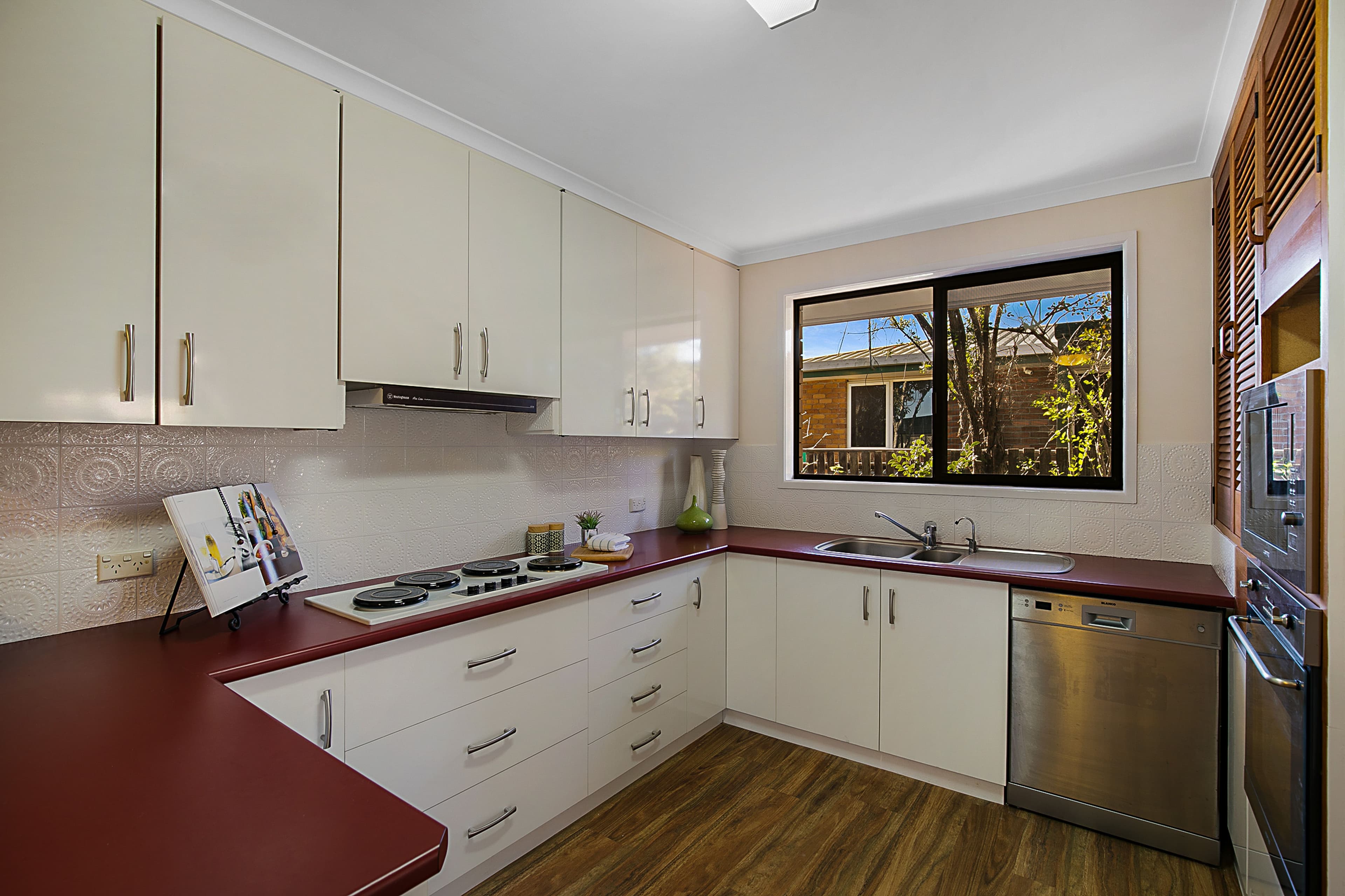 5 Lotus Crescent, Centenary Heights QLD 4350, Centenary Heights - Thumbnail 5
