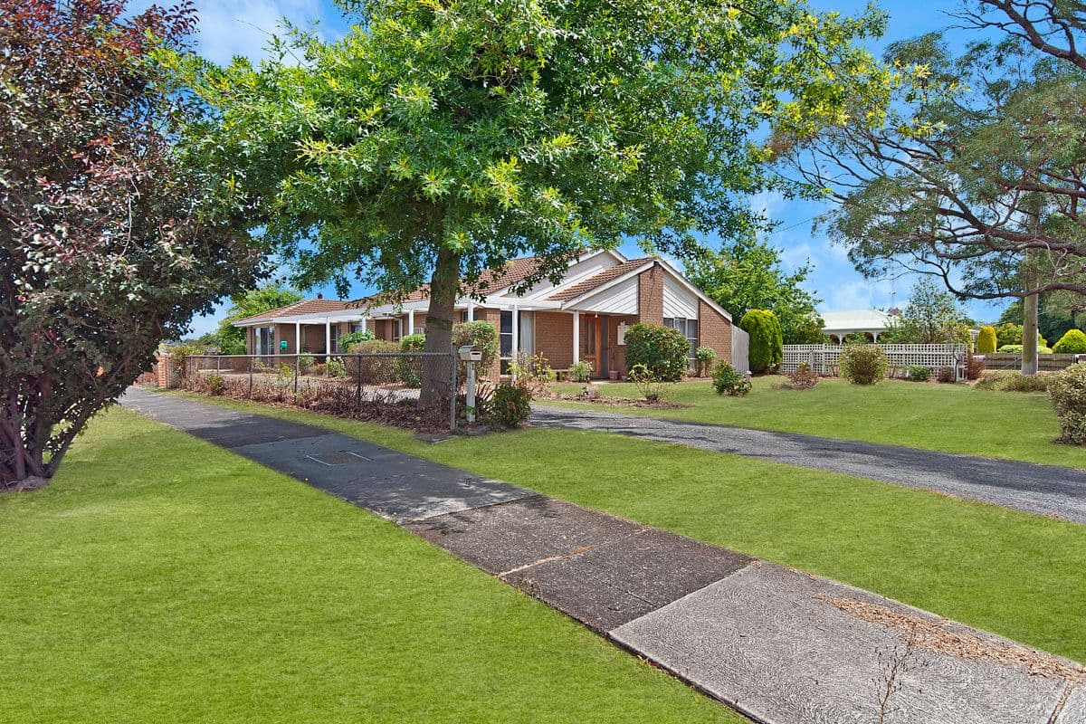 1 Rix Avenue, Cobden VIC 3266, Cobden - Image 1