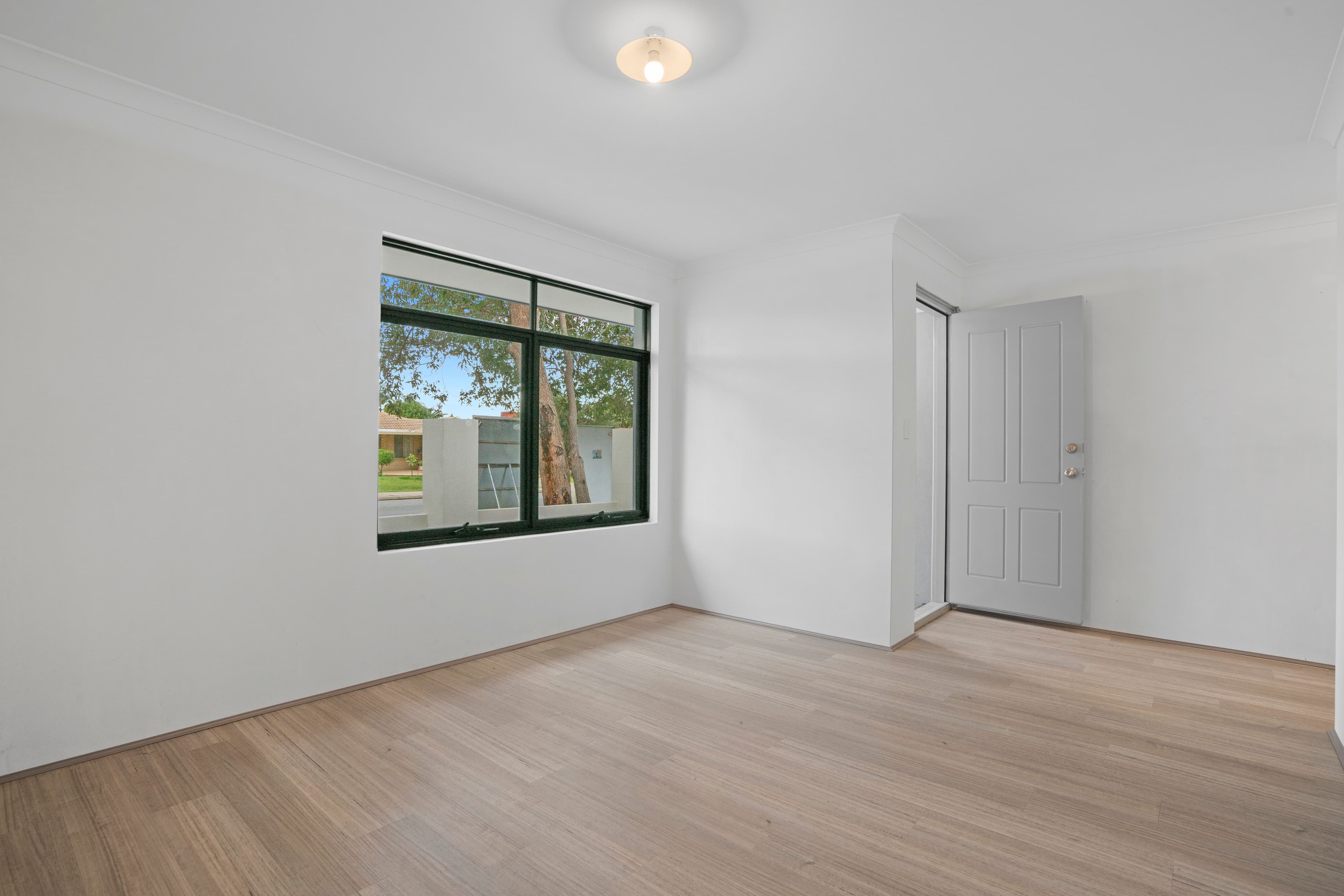 67 Luyer Avenue, East Cannington WA 6107, East Cannington - Thumbnail 2