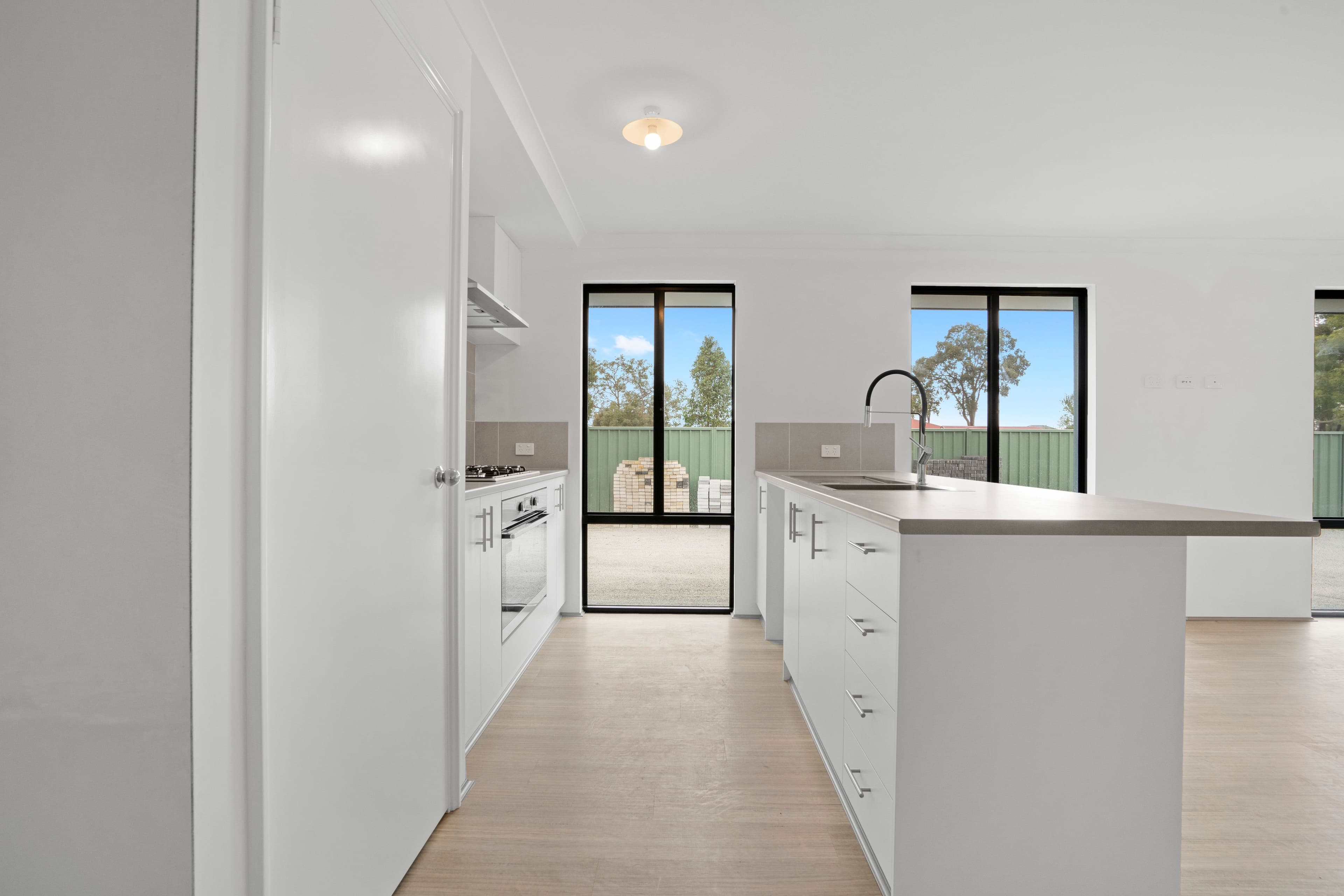 67 Luyer Avenue, East Cannington WA 6107, East Cannington - Thumbnail 4