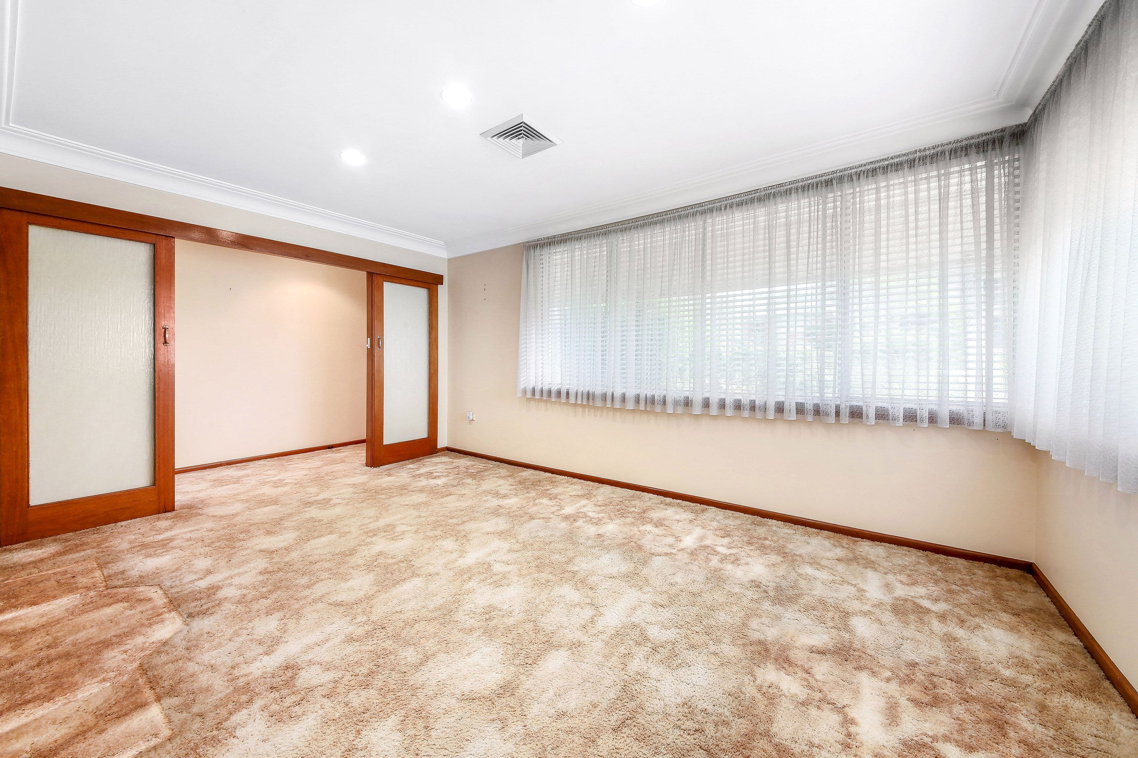 22 Universal Avenue, Georges Hall NSW 2198, Georges Hall - Thumbnail 2