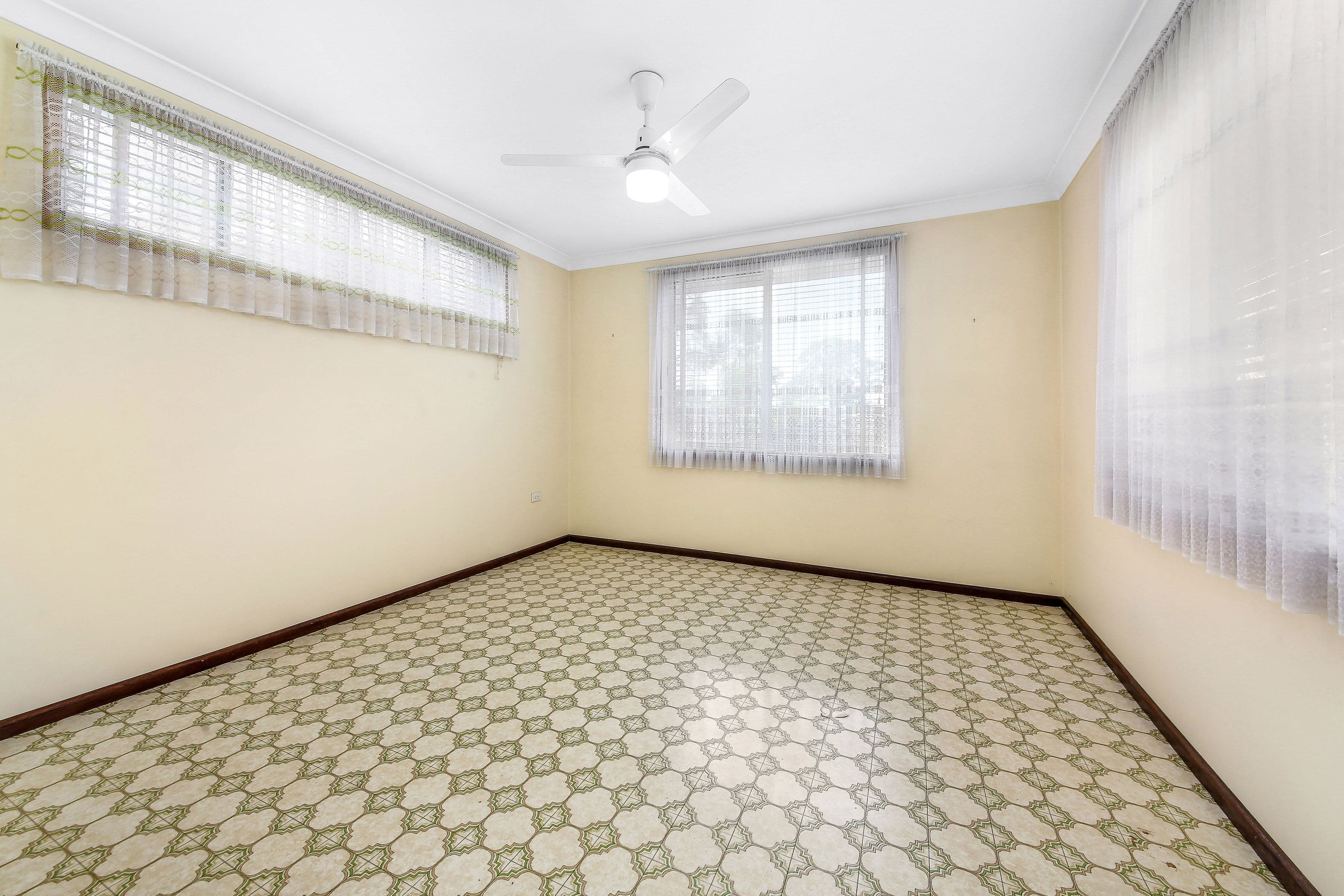 22 Universal Avenue, Georges Hall NSW 2198, Georges Hall - Thumbnail 5