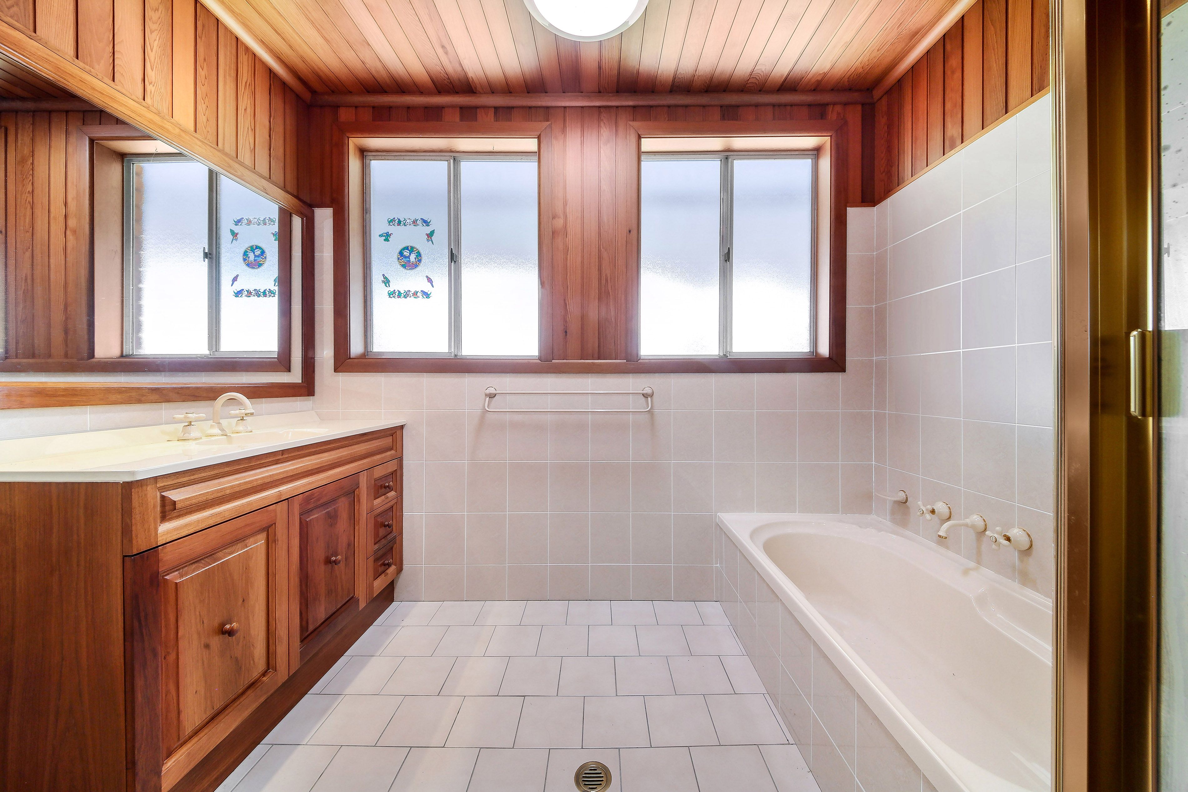 22 Universal Avenue, Georges Hall NSW 2198, Georges Hall - Thumbnail 7