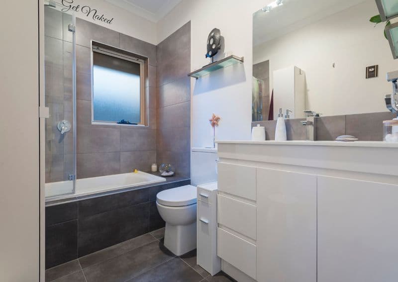 43 Orrong Avenue, Reservoir VIC 3073, Reservoir - Thumbnail 7