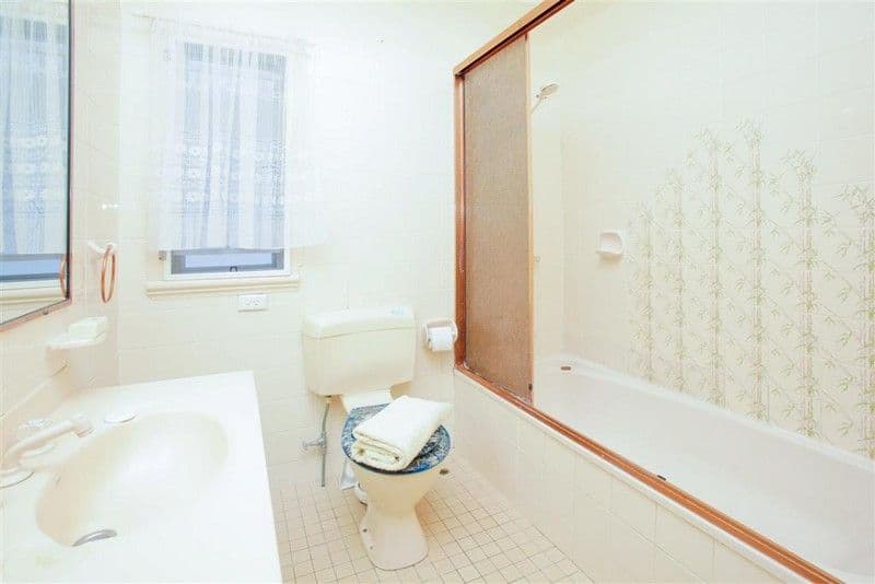 33 Balcha Street, HOLLAND PARK QLD 4121, Holland Park - Thumbnail 7