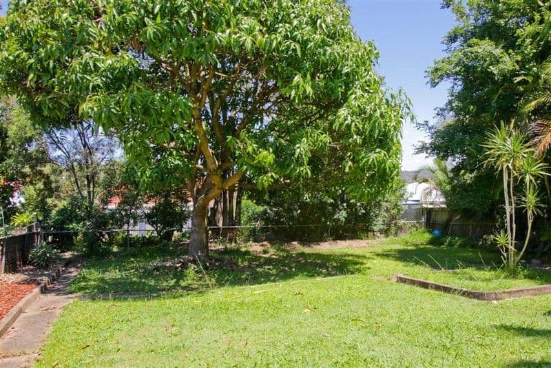 33 Balcha Street, HOLLAND PARK QLD 4121, Holland Park - Thumbnail 8