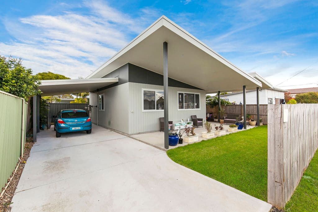 42 Flinders Avenue, Killarney Vale - Image 1