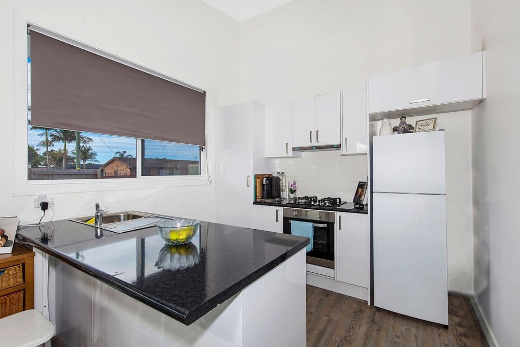 42 Flinders Avenue, Killarney Vale - Thumbnail 4