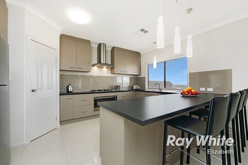 22 Chelmsford Street, CRAIGMORE SA 5114, Craigmore - Thumbnail 5