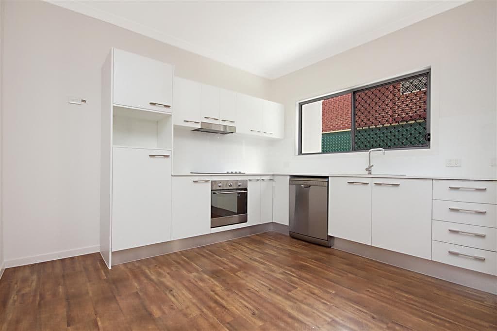 41 Cambridge Street, CARINA HEIGHTS QLD 4152, Carina Heights - Thumbnail 2