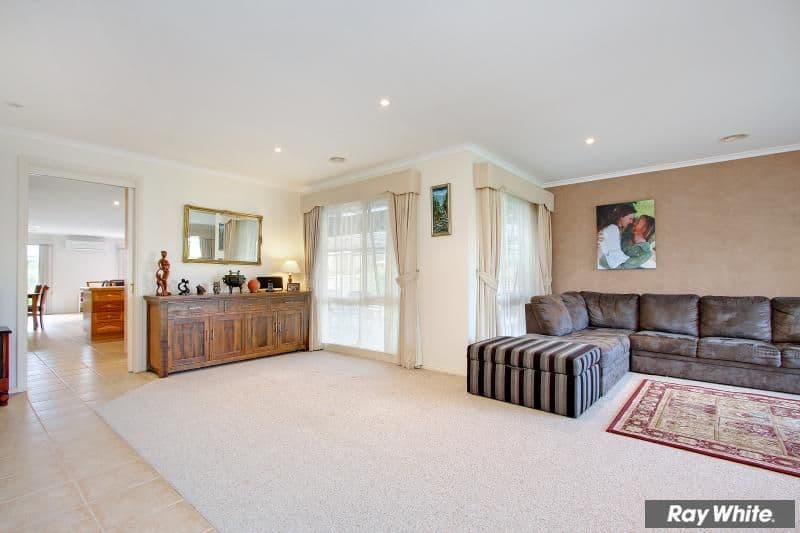 4  Kingston Close, MORNINGTON VIC 3931, Mornington - Thumbnail 3