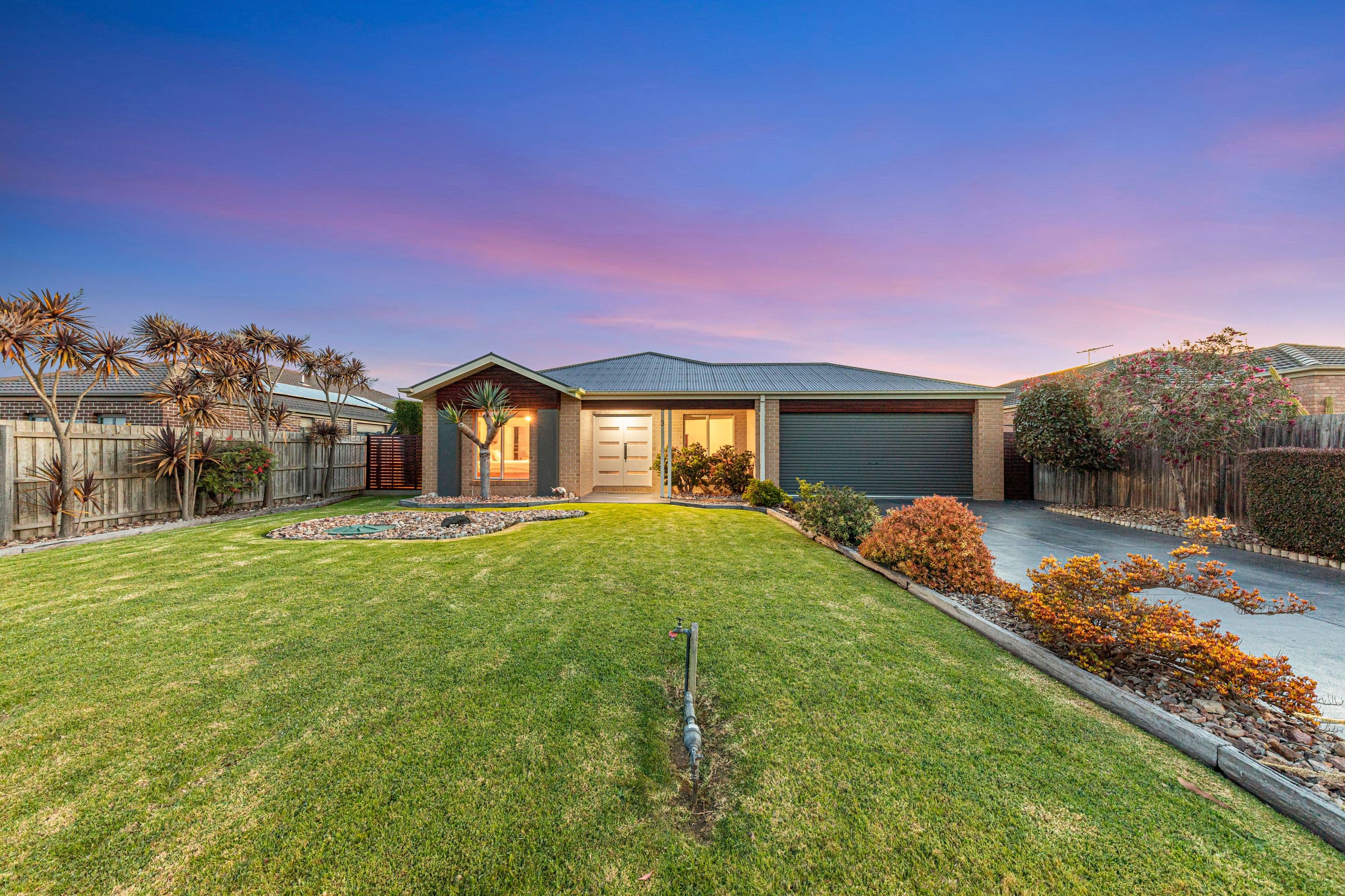9 Chellamah Close, Tooradin VIC 3980, Tooradin - Thumbnail 2