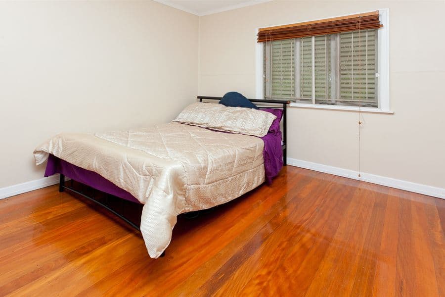 121 Marshall Road, HOLLAND PARK WEST QLD 4121, Holland Park West - Thumbnail 4