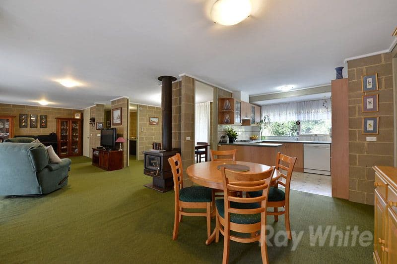 5 Waratah Avenue, THE BASIN VIC 3154, The Basin - Thumbnail 4