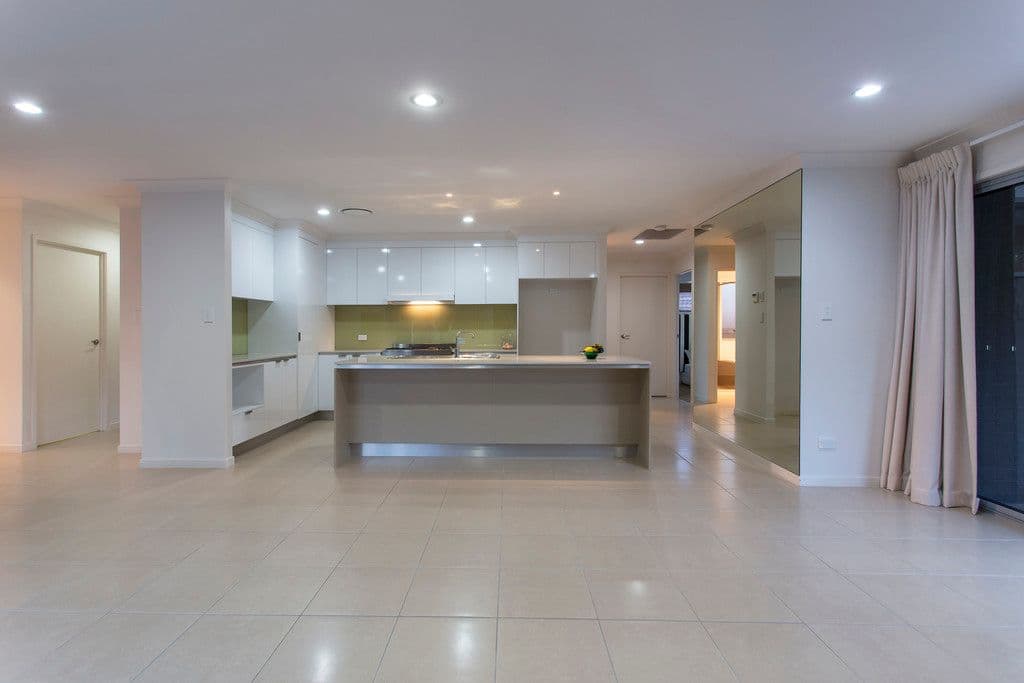 6 Springbrook Drive, CAPALABA QLD 4157, Capalaba - Thumbnail 6