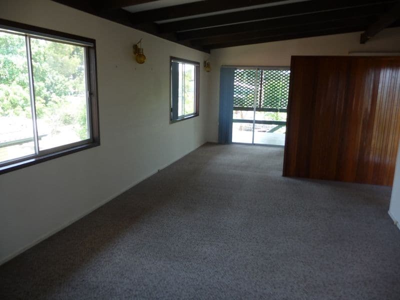 27 Somerset Street, Kallangur QLD 4503, Kallangur - Thumbnail 2