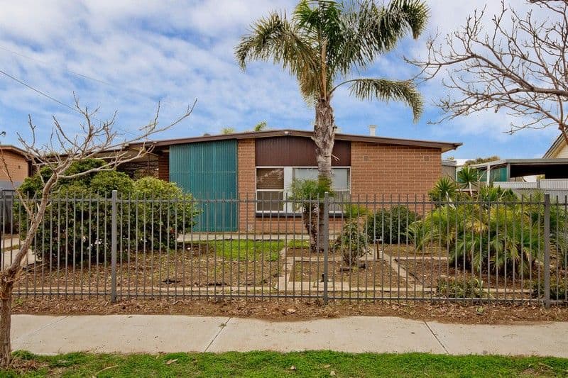 17 Willochra Street, Largs North SA 5016, Largs North - Thumbnail 2