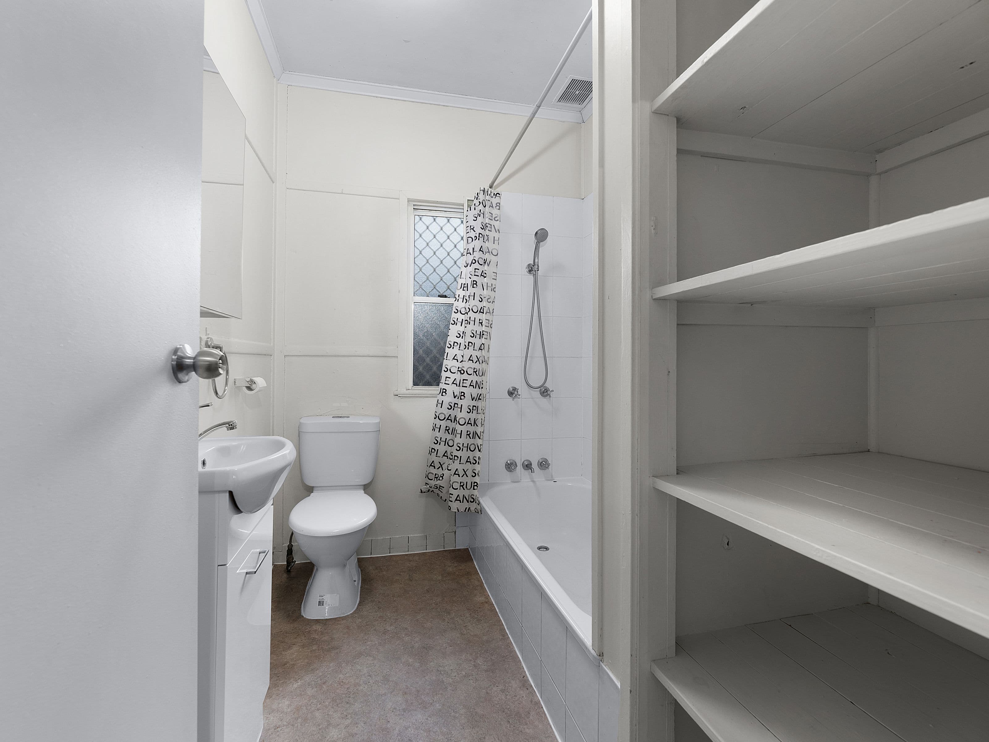 12 Casey Street, Leichhardt QLD 4305, Leichhardt - Thumbnail 8