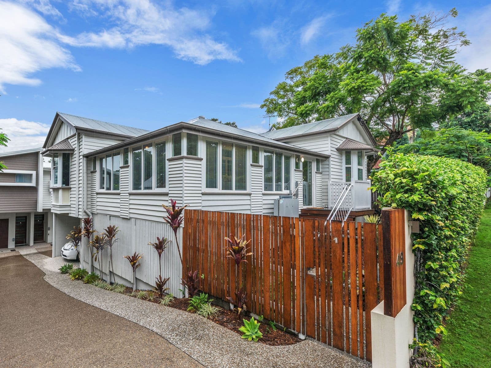 49 Hawthorne Road, Hawthorne QLD 4171, Hawthorne - Thumbnail 2