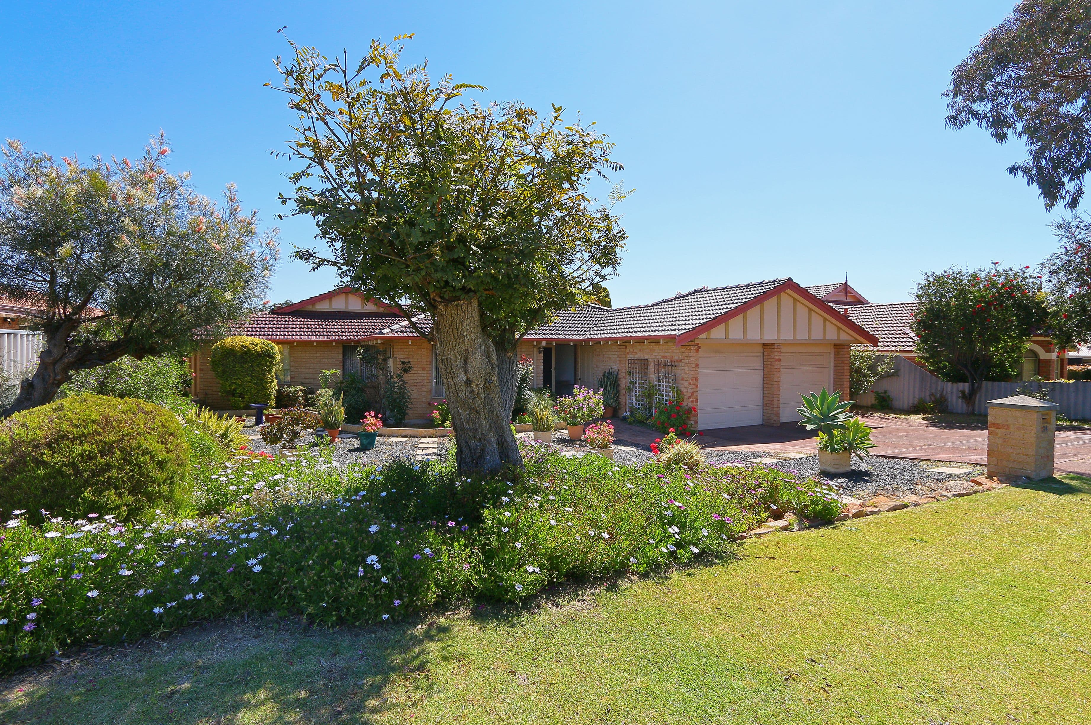 34 Jackson Avenue, Winthrop WA 6150, Winthrop - Thumbnail 2