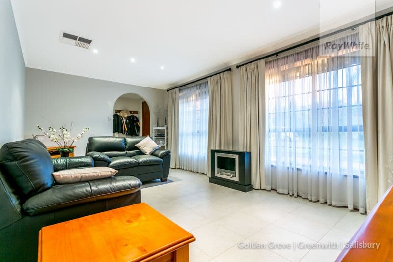 10 Mews Court, Gulfview Heights SA 5096, Gulfview Heights - Thumbnail 2