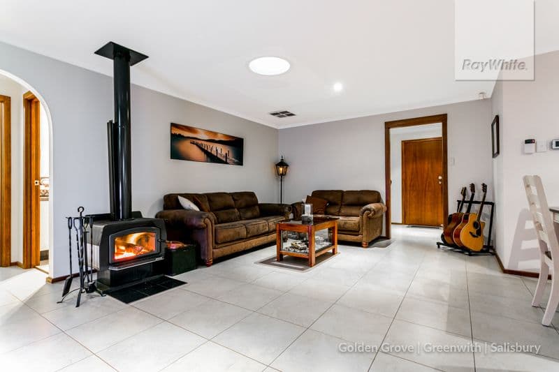 10 Mews Court, Gulfview Heights SA 5096, Gulfview Heights - Thumbnail 4
