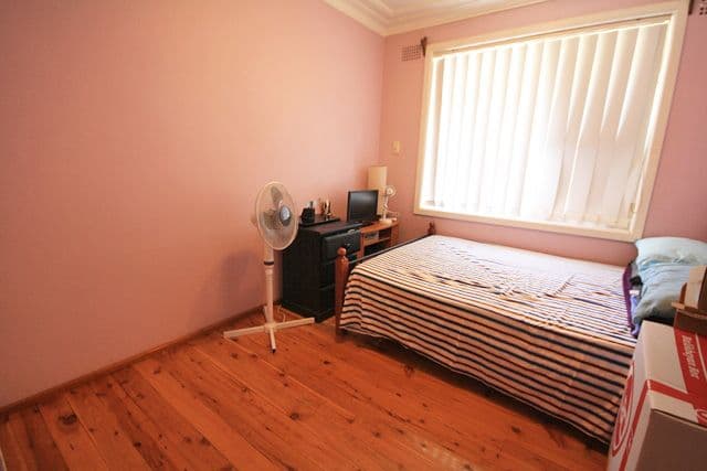 23 Treelands Avenue, Ingleburn NSW 2565, Ingleburn - Thumbnail 5