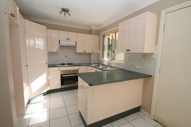 192 Wilson Road, Green Valley NSW 2168, Green Valley - Thumbnail 2