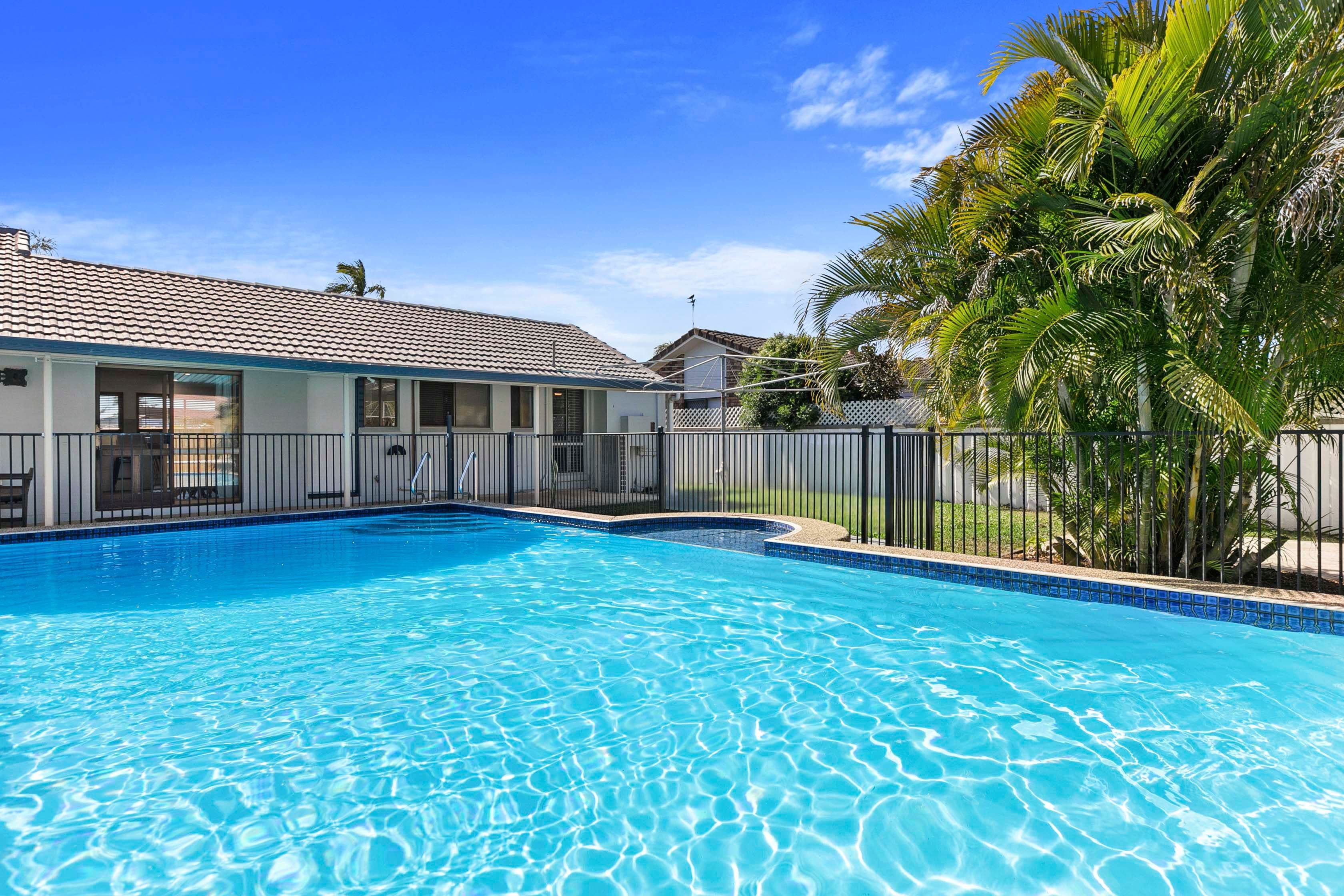 13 Moonlight Avenue, Torquay QLD 4655, Torquay - Thumbnail 2