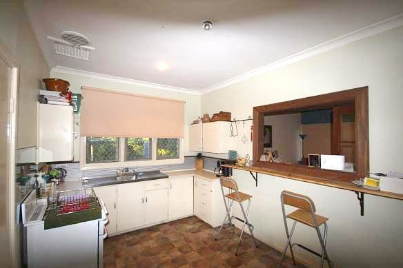 28 Robin Hood Avenue, ARMADALE WA 6112, Armadale - Thumbnail 3