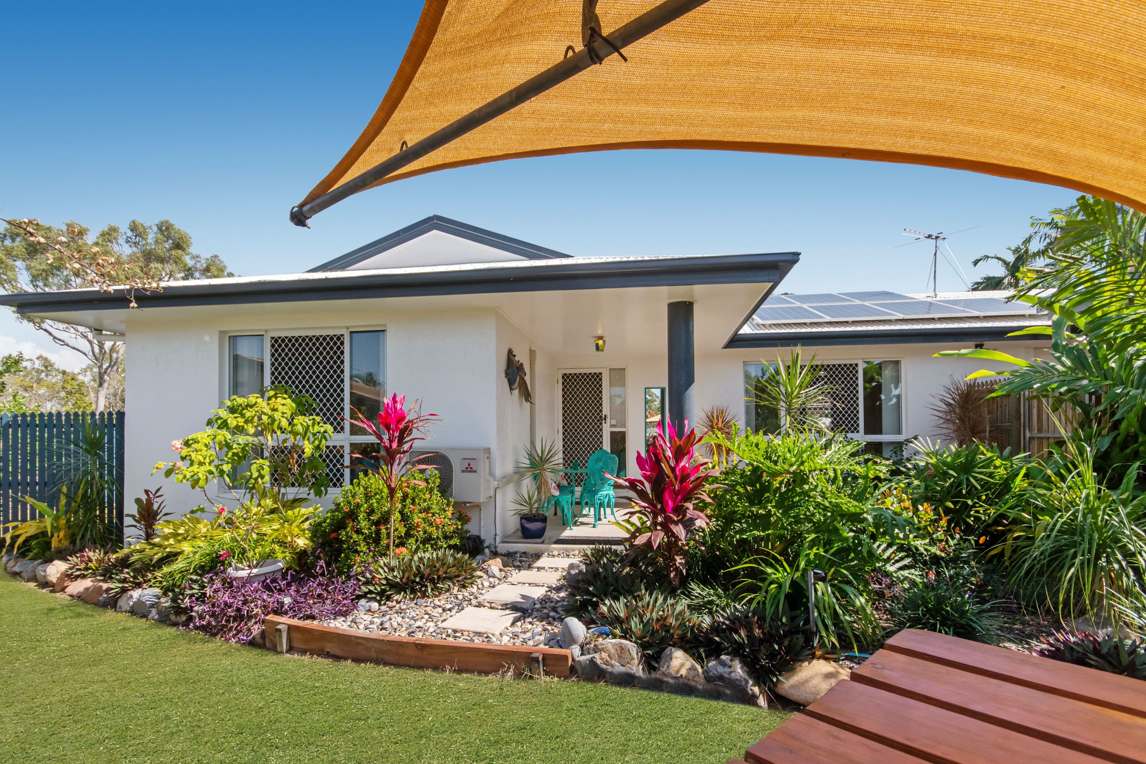 8 Calypso Court, Burdell QLD 4818, Burdell - Thumbnail 2
