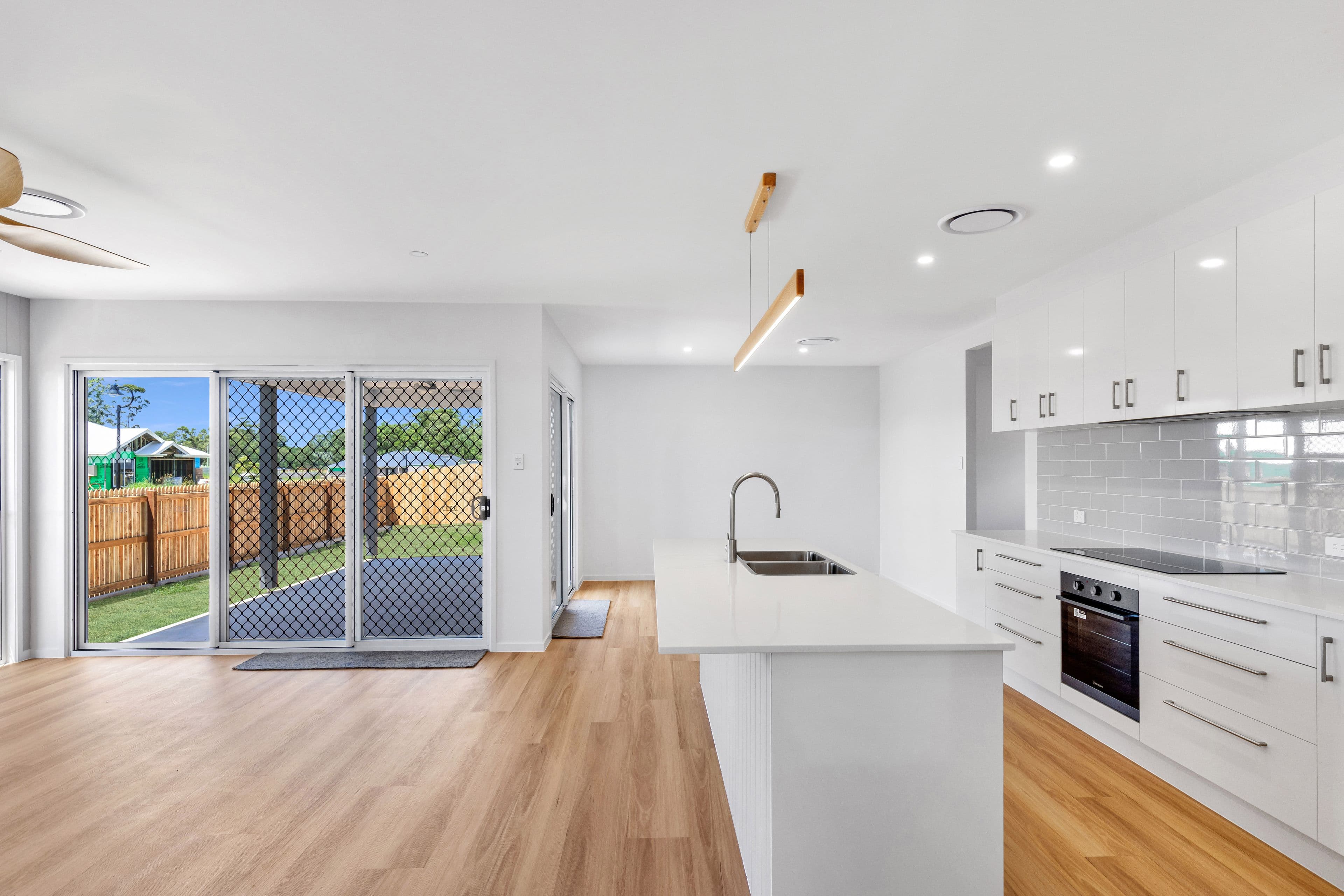 92 Flinders Street, D'aguilar QLD 4514, D'Aguilar - Thumbnail 5