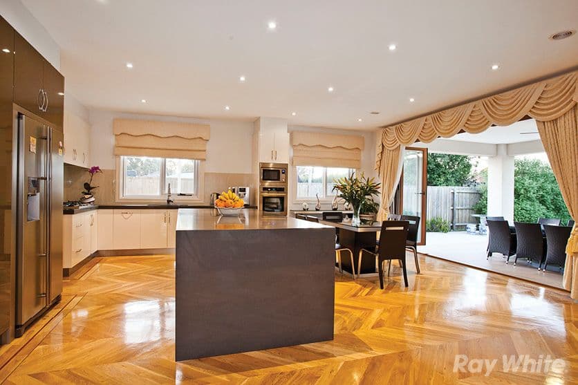 5 Sagan Court, Glen Waverley VIC 3150, Glen Waverley - Thumbnail 3