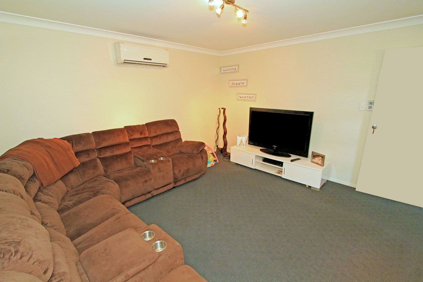 24 Kingfisher Drive, Yeppoon QLD 4703, Yeppoon - Thumbnail 5